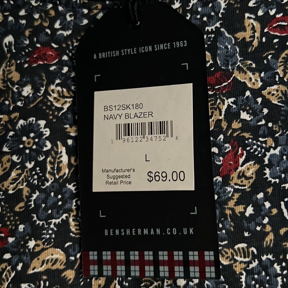 Ben Sherman very unique Mens Large TShirt!